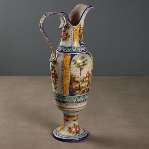 Large Majolica Amphora from Deruta Manufacture For Sale - Image 13 of 13