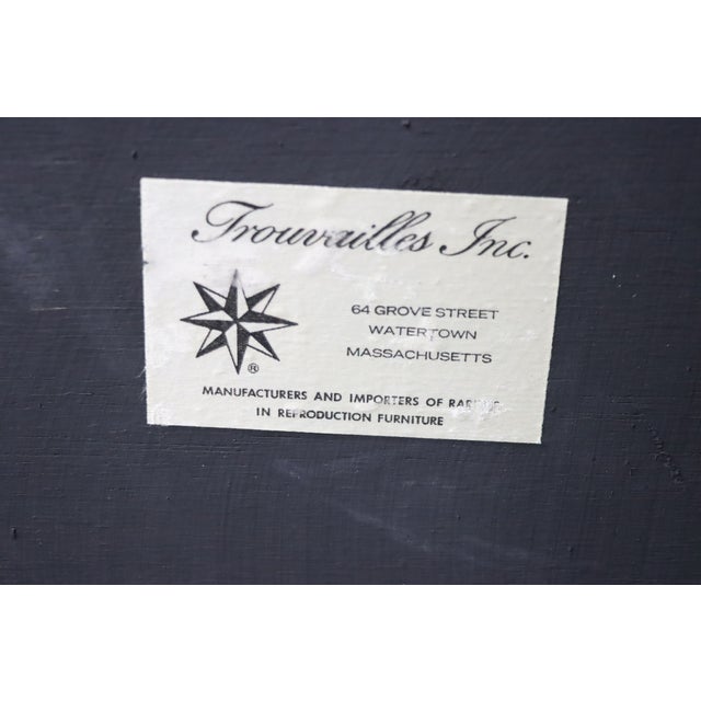 Wood Pair of Trouvailles Burl Walnut French Nightstands For Sale - Image 7 of 13