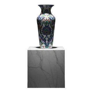 Handmade Ceramic Imperial Palace Vase (60cm) Classic White Symmetrical Saz-Hatai Pattern For Sale