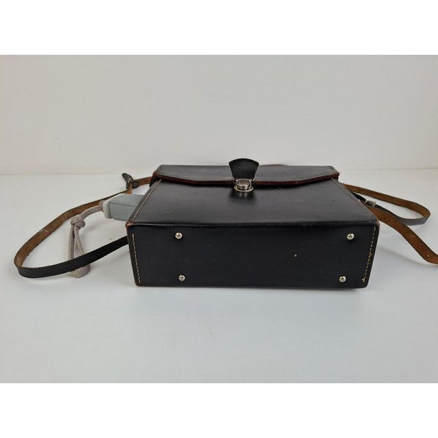 Meopta A8G Czechoslovak Handheld Film Movie Camera with Original Case, 1960 For Sale - Image 16 of 18