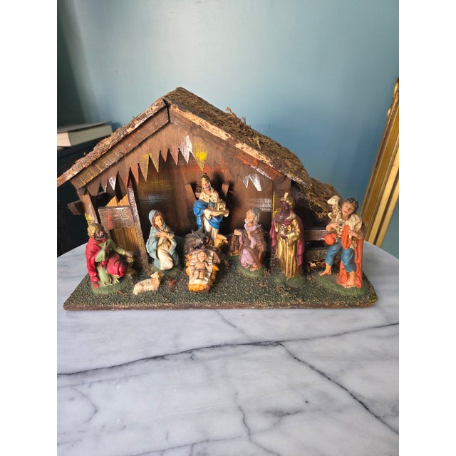 Italian Christmas Nativity Creche Set For Sale - Image 10 of 14
