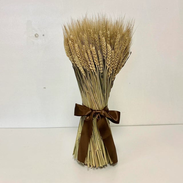 Vintage Boho Chic Rustic Thanksgiving Natural Wheat Sheaf Decorative Object Holiday Accent. For Sale - Image 4 of 11