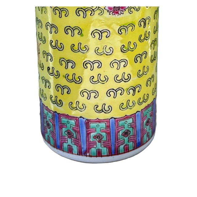 Vintage Chinese Yellow Ceramic Umbrella Stand For Sale In New York - Image 6 of 9