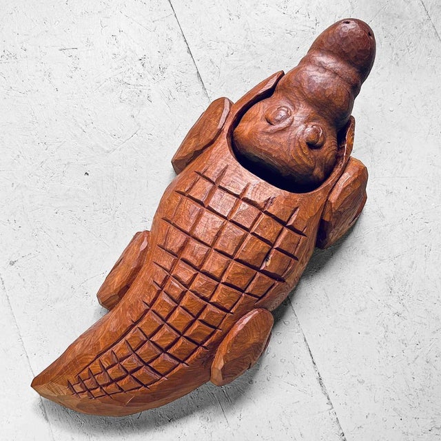 Brown Decorative Crocodile Woodcarving, Japan, 2004 For Sale - Image 8 of 18