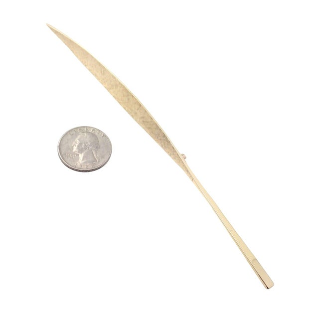 Metal Vintage Cartier Dinh Van 18k Yellow Gold Long Quill Brooch Pin For Sale - Image 7 of 12