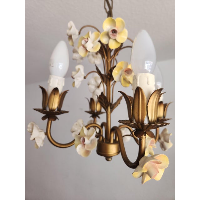 Vintage Shabby Chic Florentine Pendant Lamp Four-Armed with Gold-Tone Porcelain Roses, 1960s For Sale - Image 15 of 18