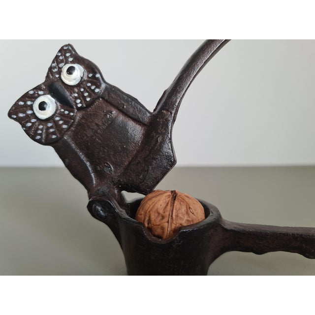 Charming vintage cast iron lever nutcracker, featuring a meticulously crafted owl. This dark patinated cast iron kitchen...