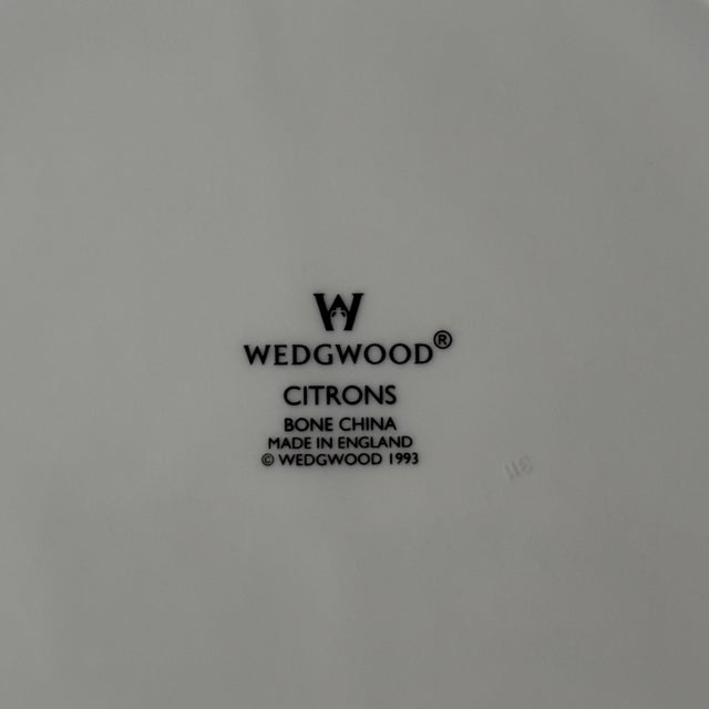 Vintage item from the 1990s, sourced from England Item: Dinner plate, 27.5 cm (11.5 in) Manufacturer: Wedgwood Series:...