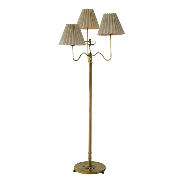 Swedish Grace Floor Lamp in Brass, Sweden, 1940s For Sale