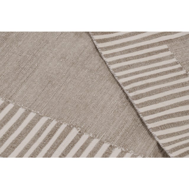 Textile Rug & Kilim’s Indian Dhurrie Rug in Sand With Pinstripe Border For Sale - Image 7 of 9