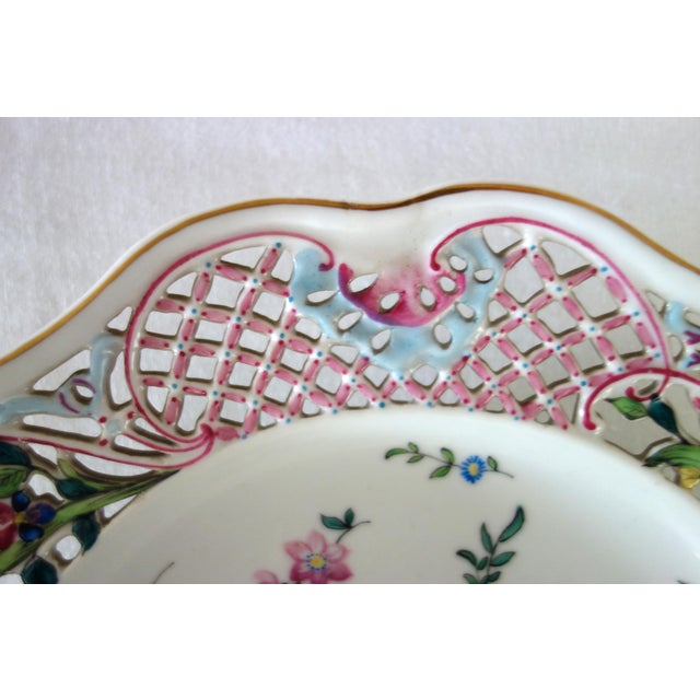 Decorative Porcelain Wall Plates from Herend, Hungary, 1900s-1920s, Set of 2 For Sale - Image 6 of 18