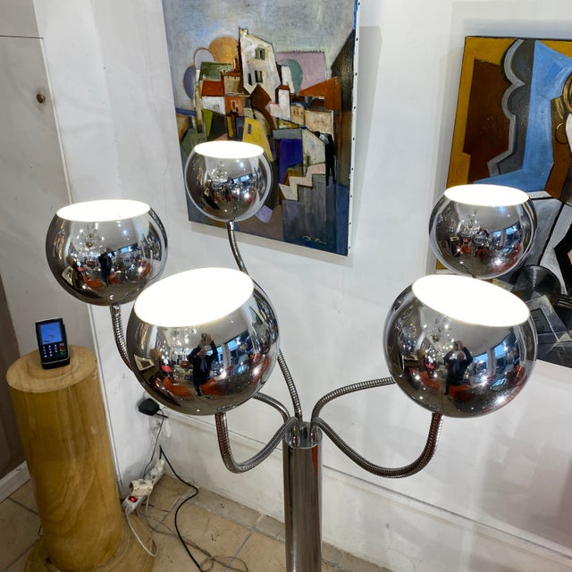 Vintage Chrome Floor Lamp with 5 Globes attributed to Reggiani, Italy, 1970s For Sale - Image 4 of 8