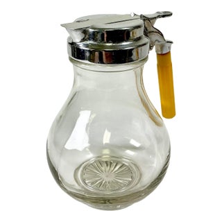 1940s Vintage Art Deco Boho Chic Americana Syrup Pitcher With Bakelite Handle. For Sale