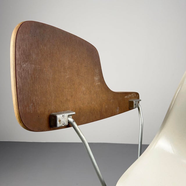 Vintage Fiberglass Model DSS-TA Side Chair in White by Charles & Ray Eames for Herman Miller, 1950s For Sale - Image 10 of 14