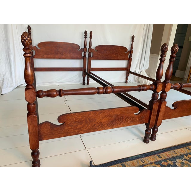 Pair of Vintage Pineapple Post 1950's Colonial Twin Size Bed Frames For Sale - Image 12 of 18
