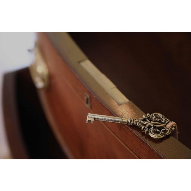 Hepplewhite-Style Mahogany Sideboard With Swirl Mahogany Doors and Pencil Legs For Sale - Image 12 of 15