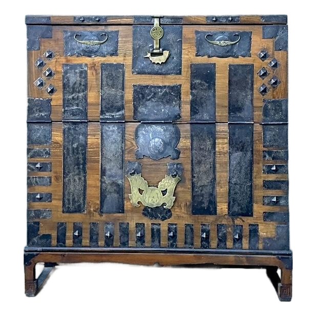 Vintage Asian Hammered Hardware Tansu Cabinet For Sale
