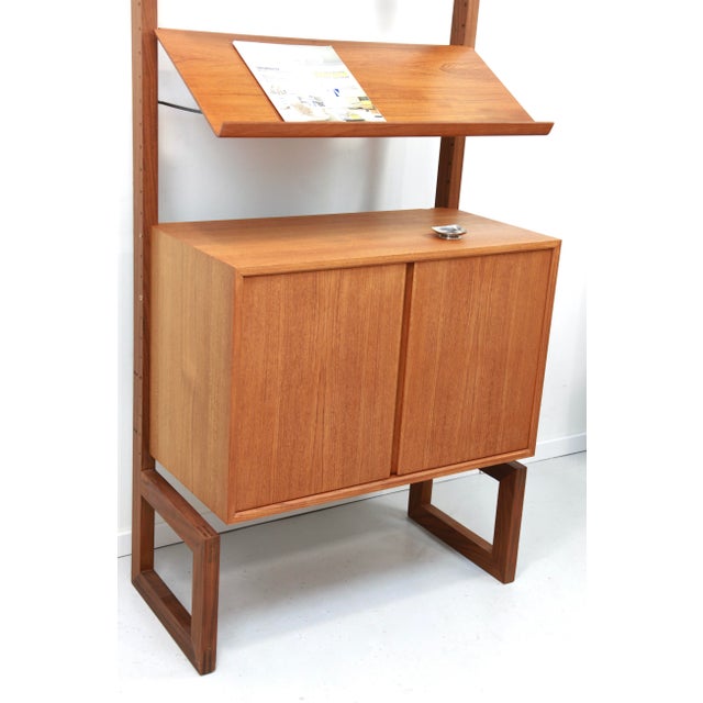 Brown One-Strip Freestanding Modular Royal System Shelving System in Teak by Poul Cadovius, 1960s, Set of 6 For Sale - Image 8 of 10