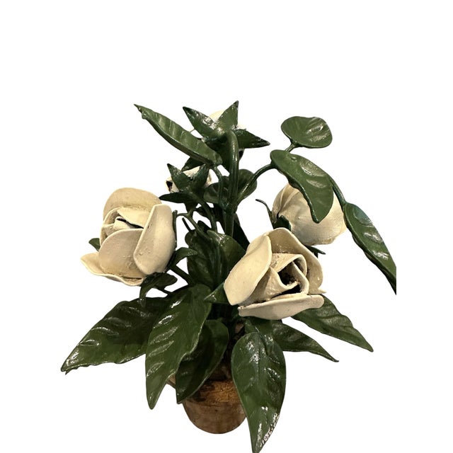 Vintage Italian Gilt Tole Potted White Roses Floral / Flowers / Rose Floral Arrangement / Sculpture For Sale In Dallas - Image 6 of 9
