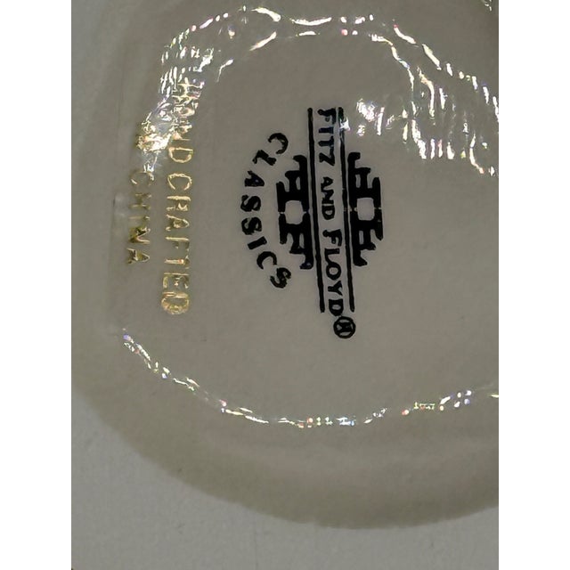 Artichoke dishes are Always a great addition to a table. This Vintage Fitz and Floyd piece is a part of the French Market...