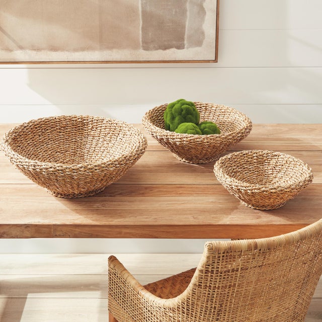 Seagrass is supple, not stiff. Naturally beautiful in color and texture. A simple way to add a casual look to any space....