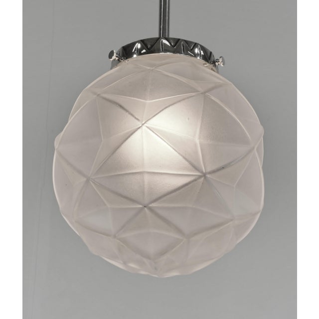 Degue 1930s French Art Deco Pendant Light For Sale - Image 6 of 12