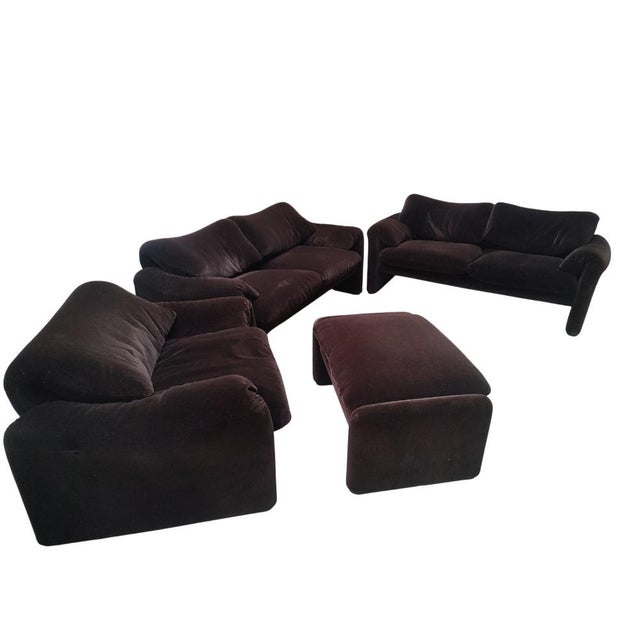 Maralunga Sofa, Armchair and Ottoman by Vico Magistretti for Cassina, 1973, Set of 4 For Sale - Image 3 of 18
