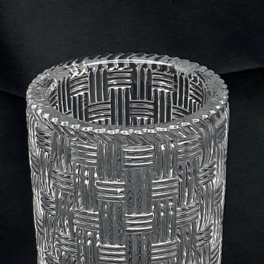 Glass Tiffany & Co. Woven Basket Weave Crystal Cylinder Vase 8-Inch (New - No Box) Vintage 1990s For Sale - Image 7 of 16