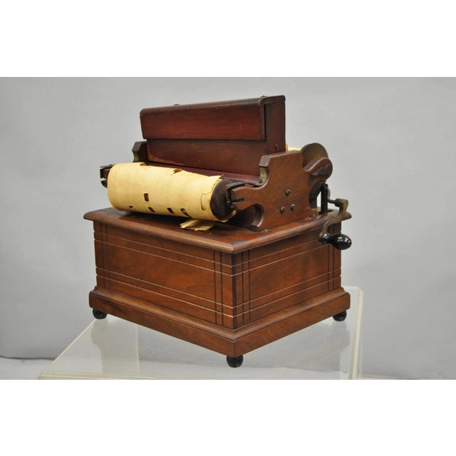 Victorian Late 19th Century Antique Victorian Clariona Merritt Gally 14 Reed Pipe Organette Small Music Box For Sale - Image 3 of 12