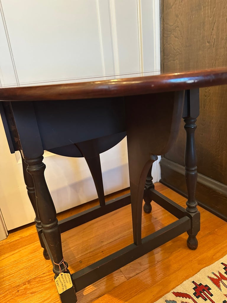 Antique Solid Mahogany Drop-Leaf Gateleg Table With Drawer – C 