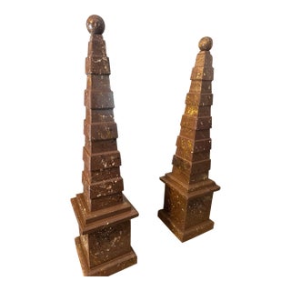 A Pair of Irwin and Lane Faux Porphyr Reticulated Obelisks For Sale