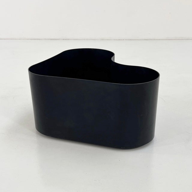 Black Wavy Crescendo Planter on Wheels by Isao Hosoe for Bilumen, 1970s For Sale - Image 8 of 8