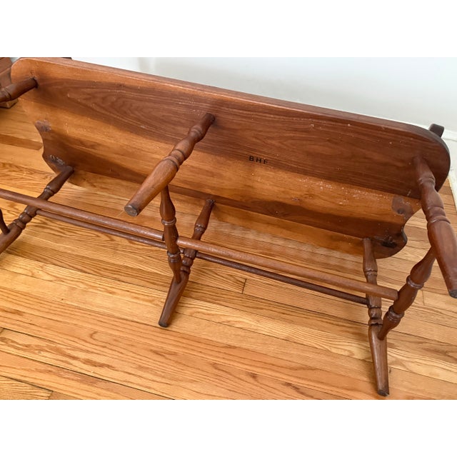 1980s Traditional Bow-Back Windsor Style Amish Bench For Sale - Image 9 of 11