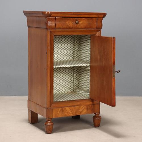 Antique Bedside Table in Walnut, 1850s For Sale - Image 4 of 11