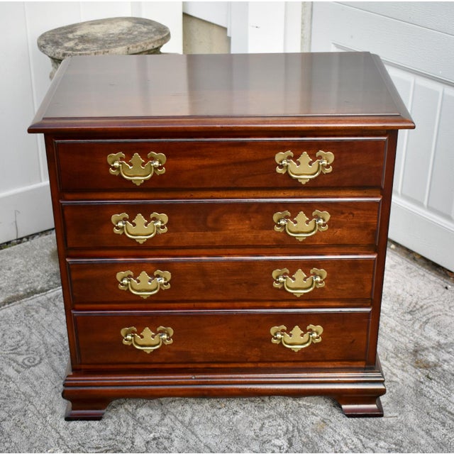Traditional Vintage Small Four Drawer Traditional Style Solid Cherry Bachelors Chest For Sale - Image 3 of 12