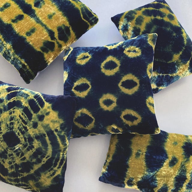 Rousseau Hand Dyed Silk Velvet Pillow, Gold & Indigo Halo Abstract Pattern For Sale - Image 4 of 5