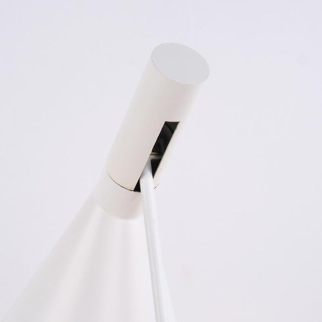 Metal White AJ Table Lamp by Louis Poulsen for Arne Jacobsen, 1957 For Sale - Image 7 of 11