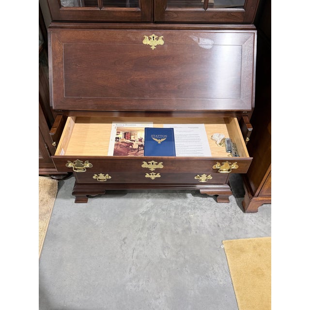 Late 20th Century Statton Old Towne Cherry Secretary Bookcase With Broken Pediment For Sale In New York - Image 6 of 11