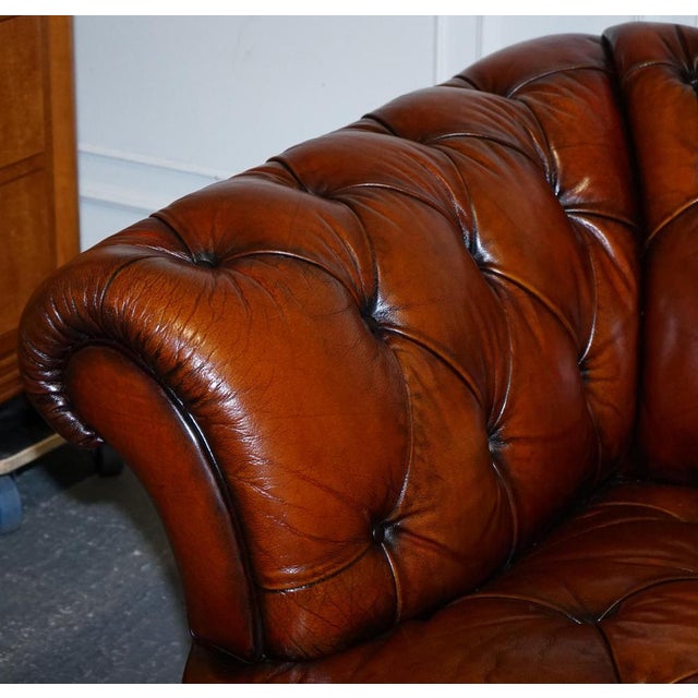 Leather Oskar Three Seater Chesterfield Sofa from Tetrad For Sale - Image 5 of 16