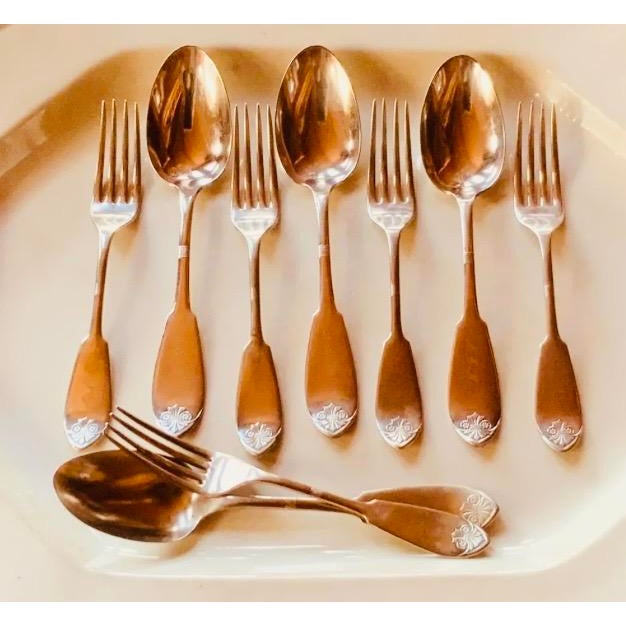 French 1884 French Pattern Rogers American Silverplate Flatware Set - 9 pcs For Sale - Image 3 of 18