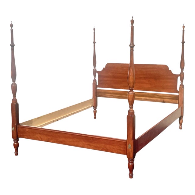 Vintage Henkel Harris Queen Size Cherry Poster Bed Frame For Sale