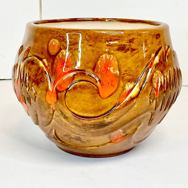American 1970s Vintage Southwestern Americana Folk Art Ceramic Planter. For Sale - Image 3 of 9
