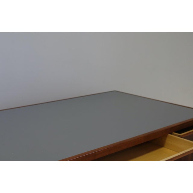 Desk in Wood, Brass and Enamelled Glass by Gio Ponti, 1950 For Sale - Image 15 of 18