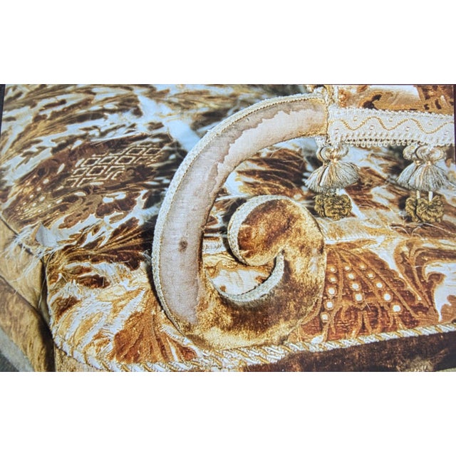Early 19th Century Cut Velvet Victorian Love Seat For Sale In Los Angeles - Image 6 of 8