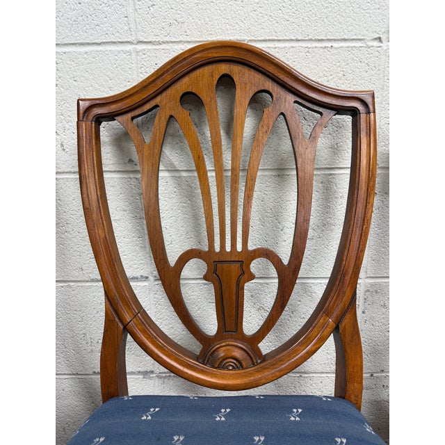 Late 20th Century Vintage Duncan Phyfe Style Hepplewhite Style Shield Back Dining Side Chairs For Sale - Image 5 of 10