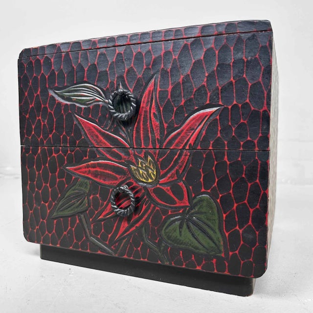 Mid-Century Modern ​kamakura Bori Haribako Flower Sewing Box, 1960s For Sale - Image 3 of 9