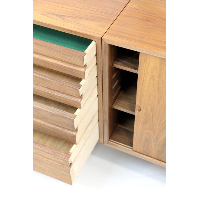 Royal System Shelving System in Walnut by Poul Cadovius, 1960s, Set of 10 For Sale - Image 15 of 18
