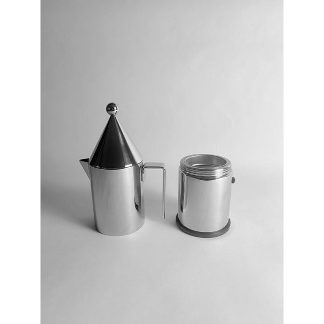 Approx. 500 ml \.about 8-10 cups depending on the cup size I have official proof of authenticity such as vintage catalogs,...
