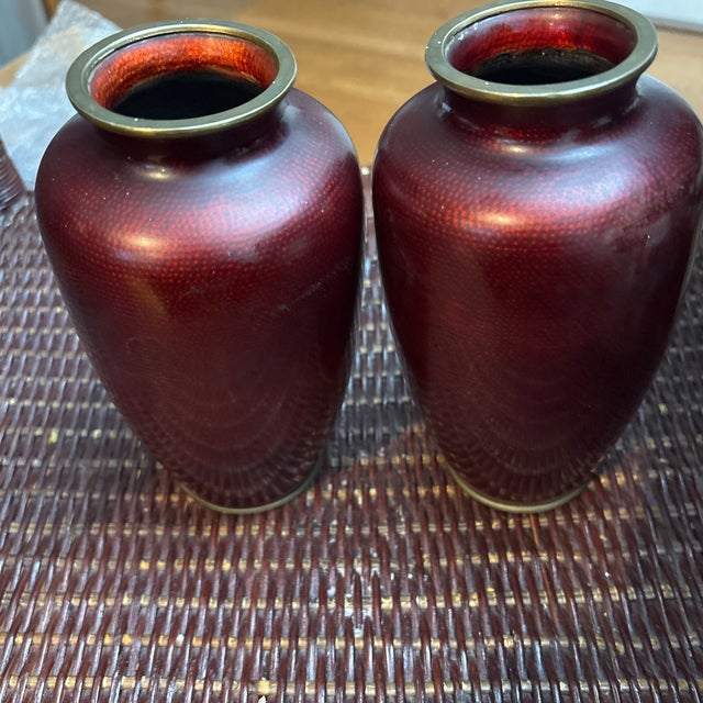 Japanese 1930s Japanese Ginbari Cloisonné Vases-a Pair For Sale - Image 3 of 6