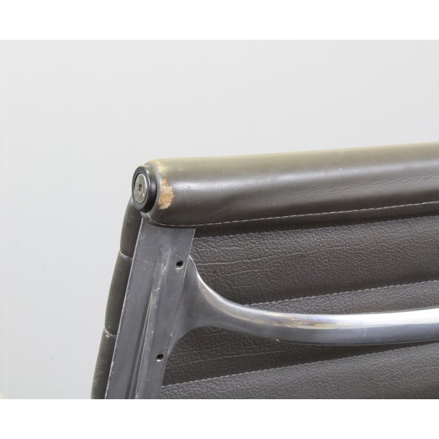 1980s Ea117 Office Chair by Charles & Ray Eames for Herman Miller, 1980s For Sale - Image 5 of 14